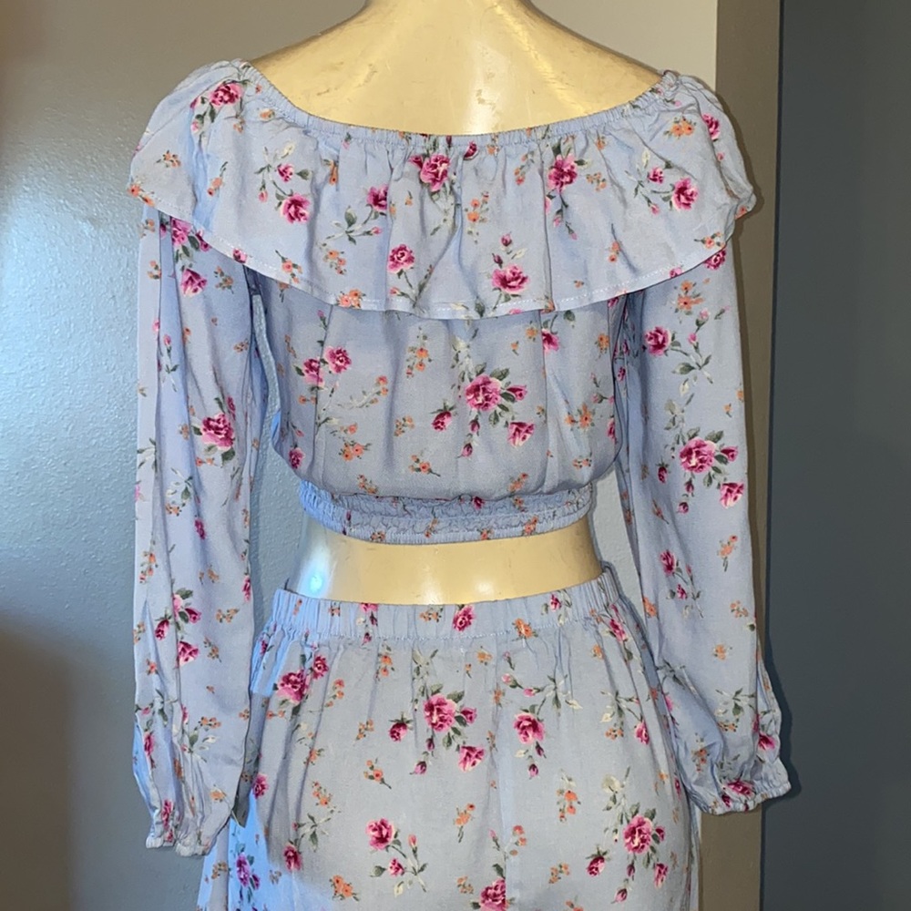 NWT 2 piece set top & skirt in Dusty Blue - Picture 6 of 12